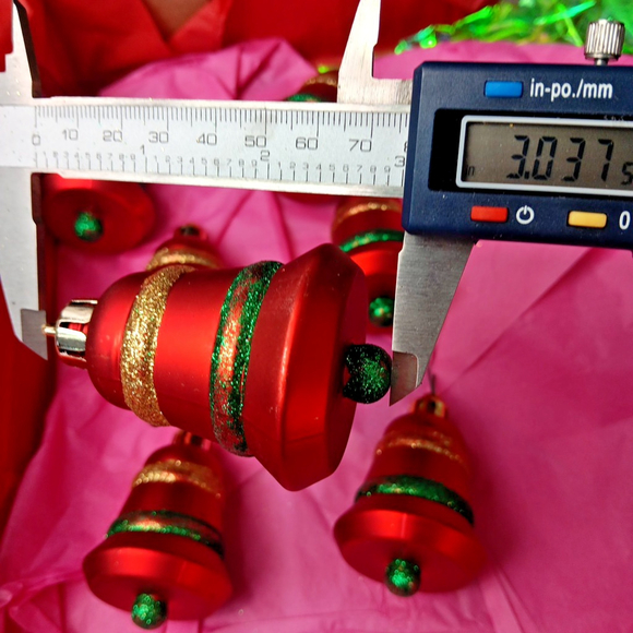 10pcs Bell Christmas Ornaments Plastic Red Green Gold CN Unbreakable - Picture 6 of 7